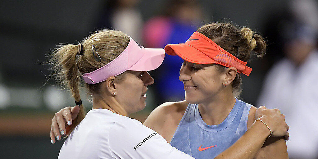 Angelique Kerber (links) beendete die Siegesserie von Belinda Bencic im Halbfinal des Turniers von Indian Wells in 68 Minuten.