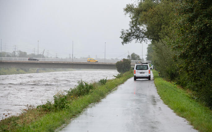 Hochwasser Rhein und Kanal