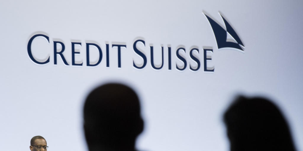 Kein guter Wochenstart für die CS - ihre Aktien verlieren erneut an Boden. Im Bild der CS-Chef Tidjane Thiam. (Archiv)
