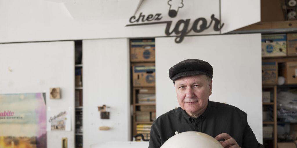 Der Filmemacher und Künstler Peter Volkart gibt sich am liebsten als "Bricolleur" oder "Dekorateur" aus.
