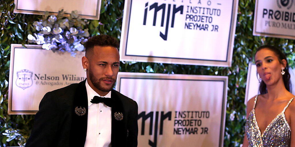 Neymar war in Begleitung seiner Freundin Bruna Marquezine bei der Charity-Veranstaltung in São Paulo