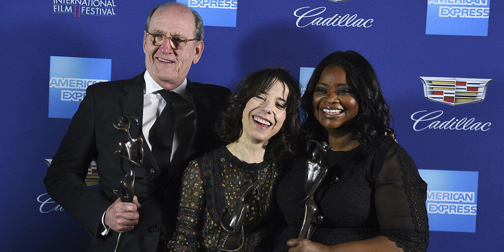 Sie dürften am (heutigen) Sonntagabend mit weiteren Auszeichnungen nach Hause gehen: die Schauspieler Richard Jenkins, Sally Hawkins und Octavia Spencer (von links), die in "The Shape of Water" die Hauptrollen spielen. (Archivbild)