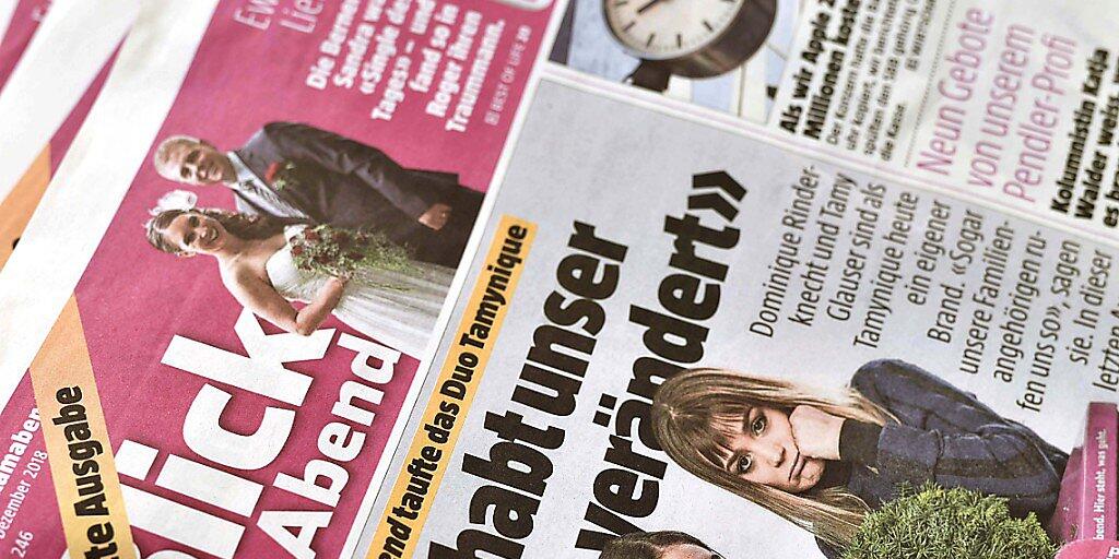Die letzte gedruckte Ausgabe des "Blick am Abend". Die Zeitung lebt künftig digital weiter. (KEYSTONE/Walter Bieri)