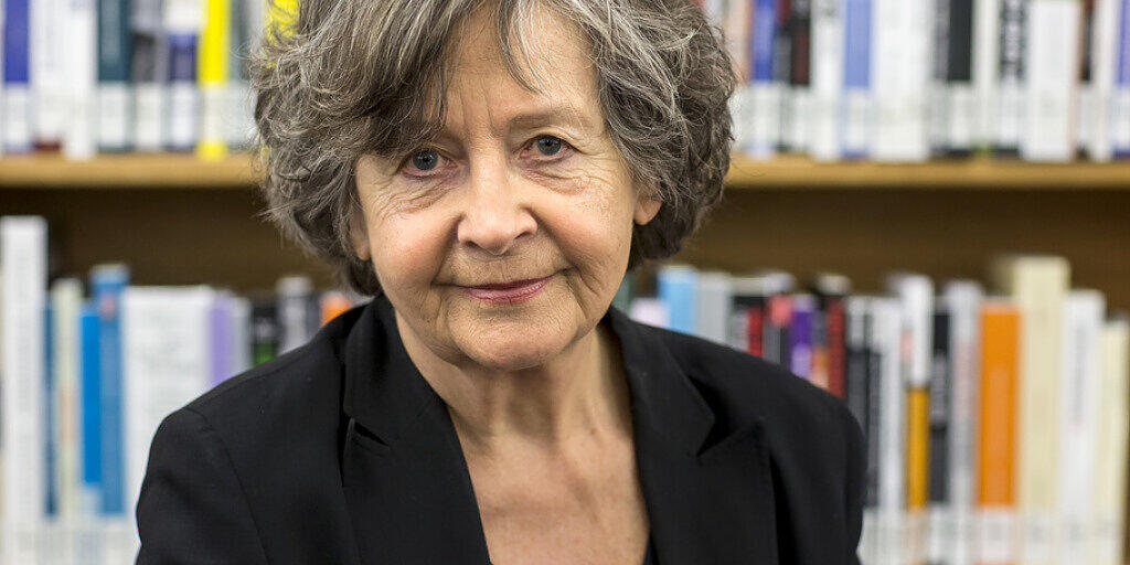 Für Angelika Waldis, Autorin und Mitbegründerin der Jugendzeitschrift "Spick", ist Literatur kein Hilfsmittel für Krisenzeiten. Aber Geschichten seien ein guten Transportmittel, um den eigenen vier Wänden zu entkommen. (Archivbild)
