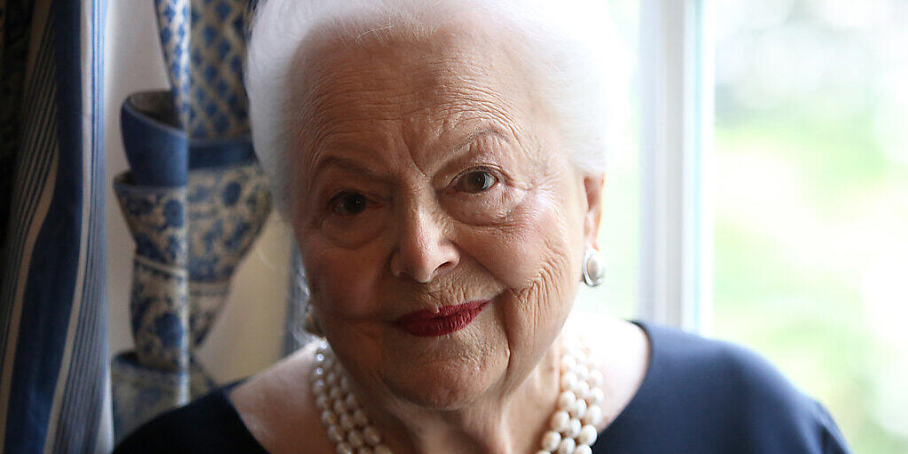 Die Schauspielerin Olivia de Havilland wurde bekannt durch ihre Rolle als Melanie Hamilton im Südstaatenepos "Vom Winde verweht" (1939). (Bild von 2016) Die Schauspielerin Olivia de Havilland wurde bekannt durch ihre Rolle als Melanie Hamilton im Südstaatenepos "Vom Winde verweht" (1939). (Bild von 2016)