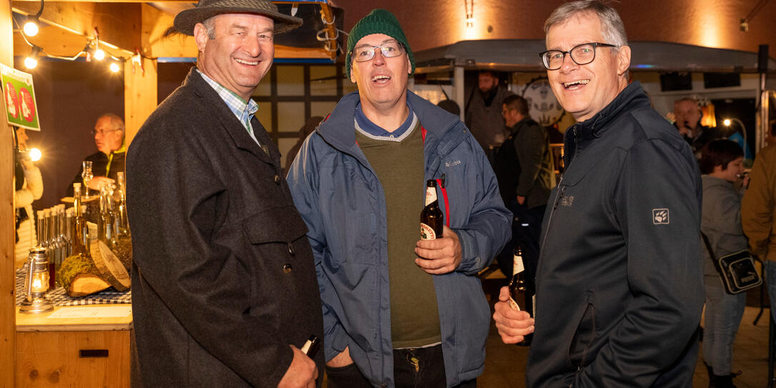 Bäärger Aabat-Marcht mit Fiiraabatbiar, in Triesenberg