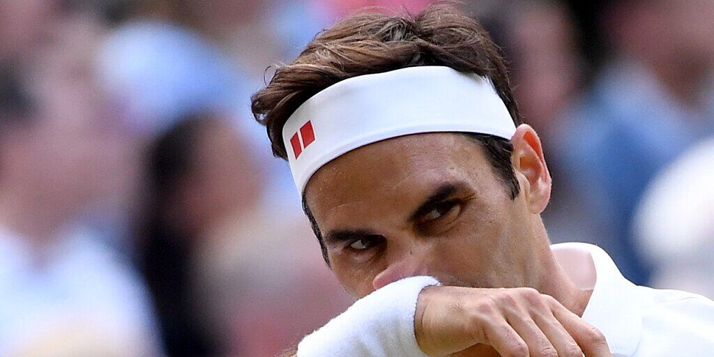 Vielleicht die bitterste Niederlage von Roger Federer: Er verliert den Wimbledon-Final in fünf Sätzen gegen Novak Djokovic