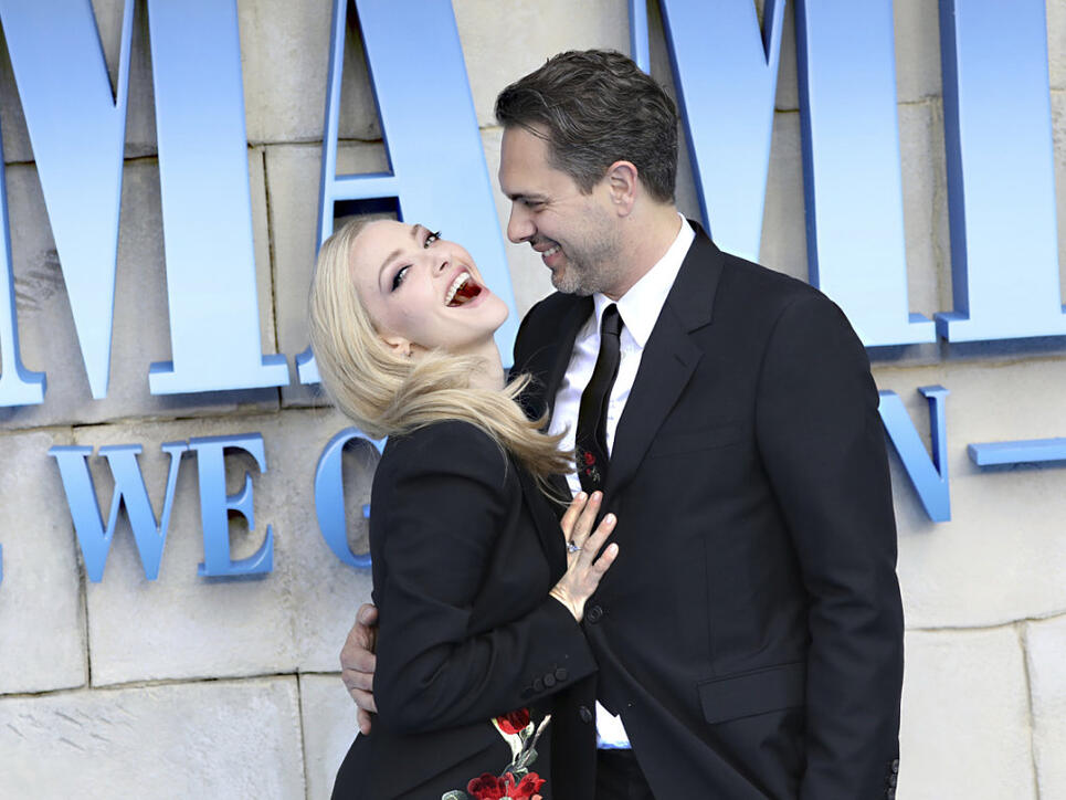 Zur Premiere des Kinofilms "Mamma Mia! Here We Go Again" sind am Montagabend Stars wie Amanda Seyfried und Thomas Sadoski auf dem blauen Teppich in London erschienen.