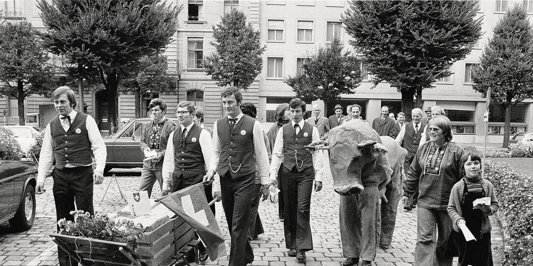 SOMMERZEIT, UNTERSCHIRIFTEN, ABGABE,