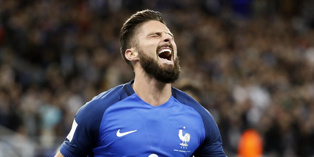 Olivier Giroud bejubelt sein 1:0 gegen Weissrussland - Frankreich fährt an die WM nach Russland