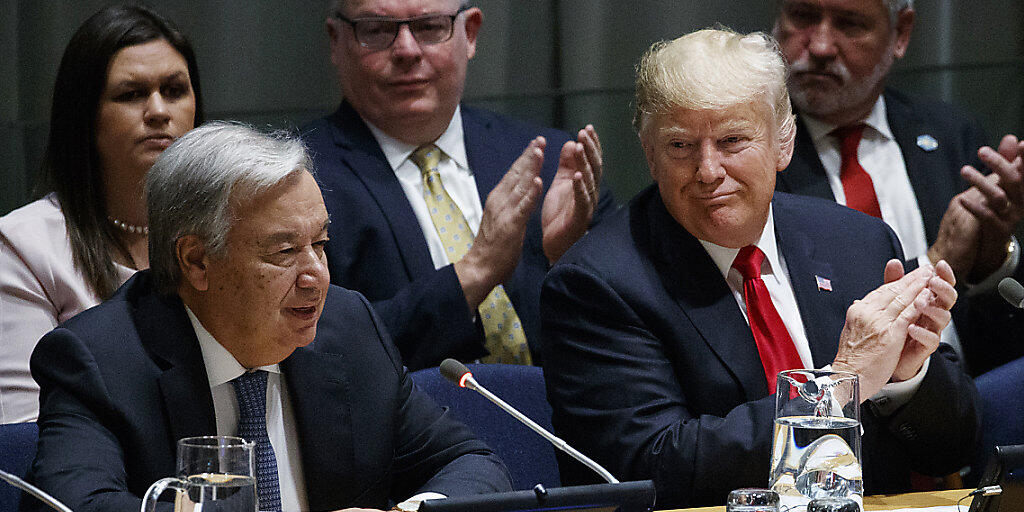 US-Präsident Donald Trump (r.) fordert in New York verstärktes Engagement im Kampf gegen Drogen. Auch Uno-Generalsekretär António Guterres (l.) sagte seine Hilfe zu.