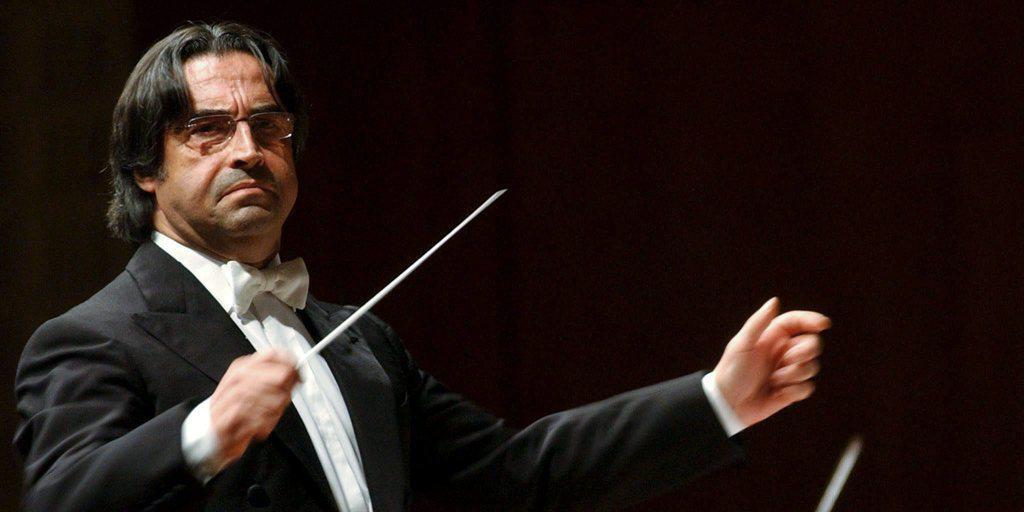 Der italienische Stardirigent Riccardo Muti 2004 in Luzern: Heute feiert er seinen 75. Geburtstag. (Archivbild) Der italienische Stardirigent Riccardo Muti 2004 in Luzern: Heute feiert er seinen 75. Geburtstag. (Archivbild)