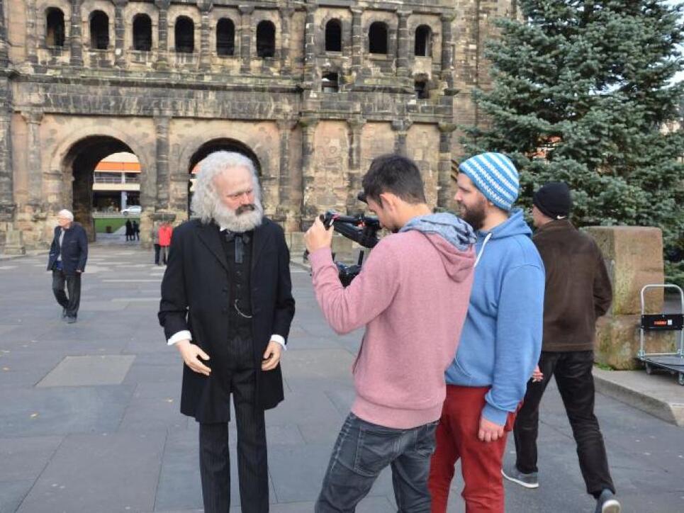 Dreharbeiten für den Trailer zum Karl-Marx-Jahr der Stadt Trier mit 300 Veranstaltungen. (Pressebild)