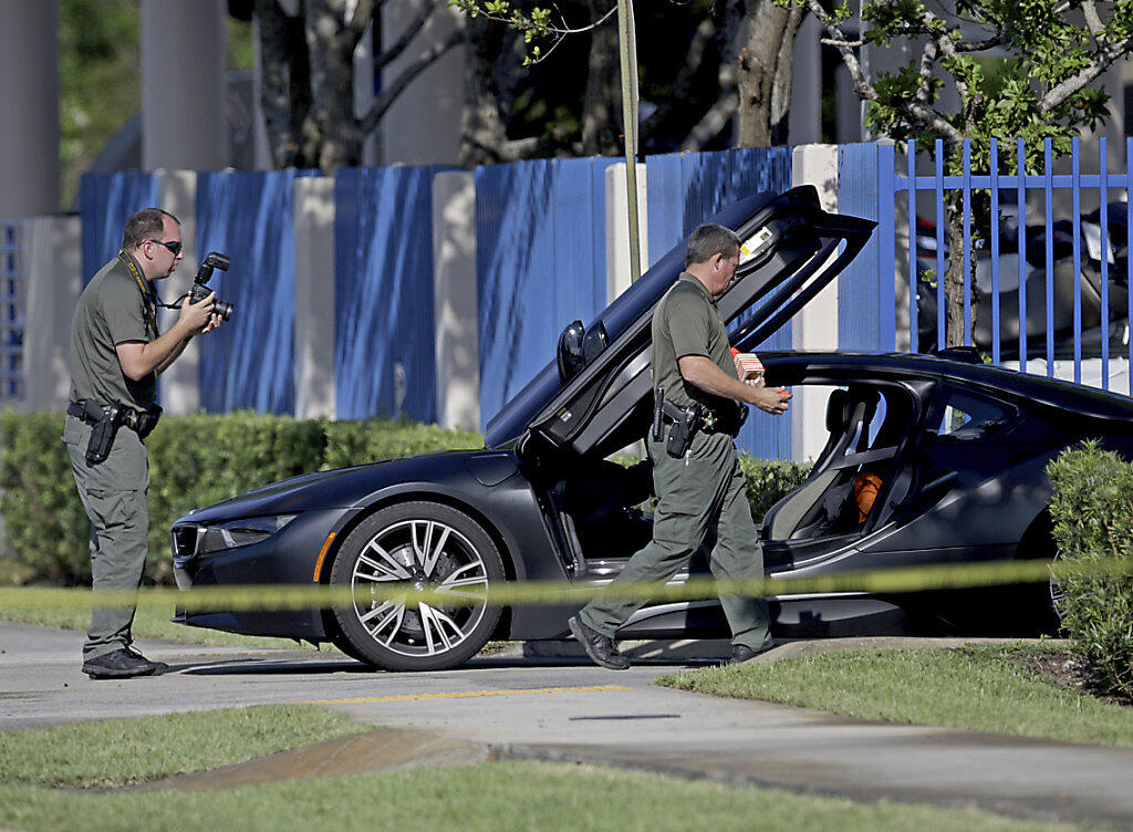 Der US-Rapper XXXTentacion ist am Montag auf offener Strasse in Florida einem Anschlag zum Opfer gefallen. Der US-Rapper XXXTentacion ist am Montag auf offener Strasse in Florida einem Anschlag zum Opfer gefallen.