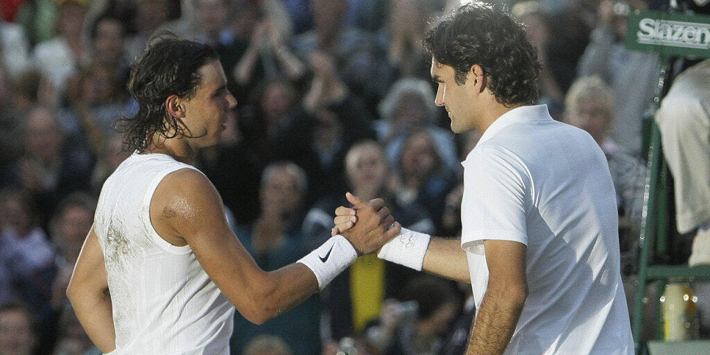 Am Freitag kommt es in Wimbledon zur Neuauflage des epischen Finals von 2008 zwischen Rafael Nadal und Roger Federer