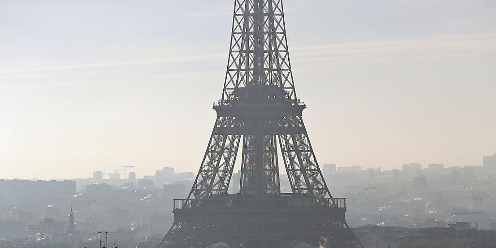 Wegen einer Schlägerei mit Todesfolge in Paris ist der französische Rapper MHD in Untersuchungshaft genommen worden. (Symbolbild)