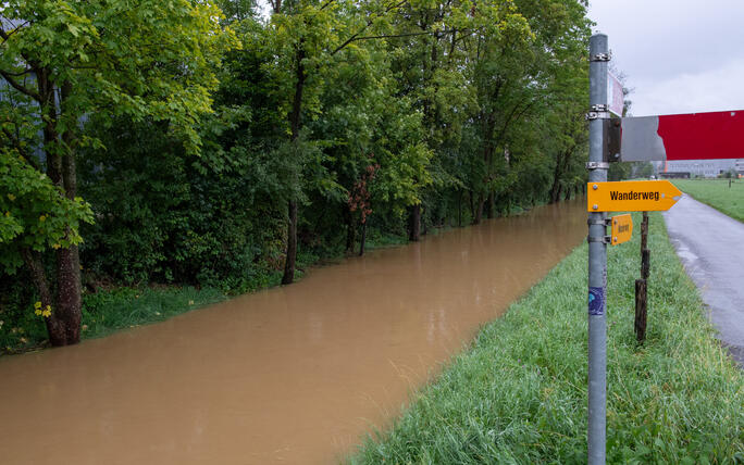 Hochwasser Rhein und Kanal