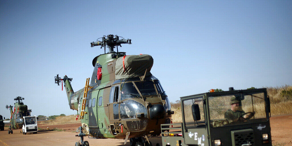 Helikopter der französischen Armee in Mali - bei einem Zusammenstoss zweier Maschinen in der Luft starben 13 französische Soldaten. (Archivbild)