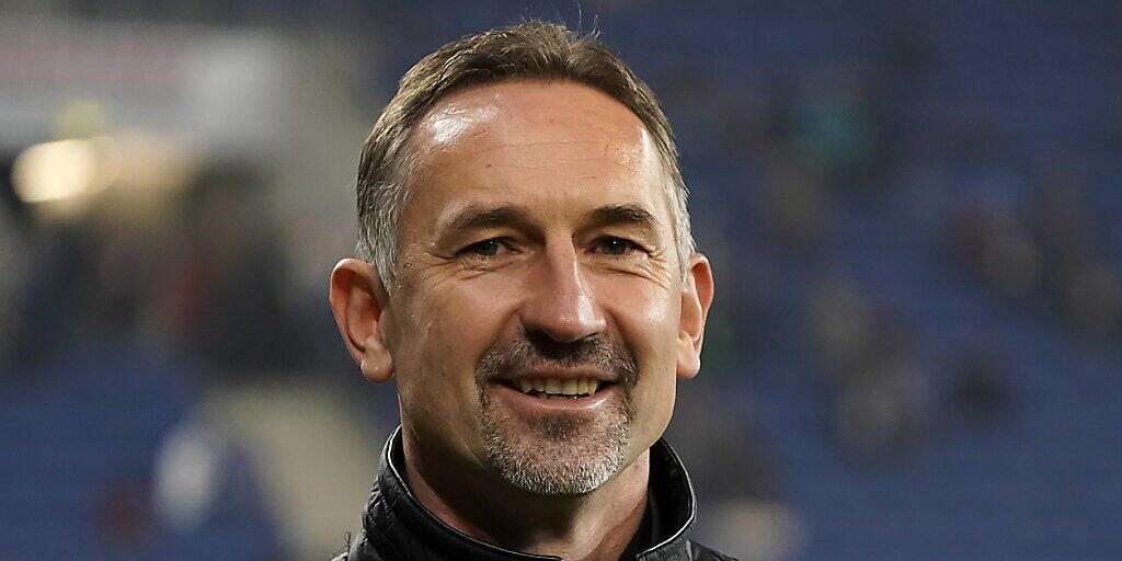 Achim Beierlorzer hat allen Grund zur Freude: Der neue Mainz-Trainer gestaltet auch das zweite Spiel mit seinem neuen Verein siegreich