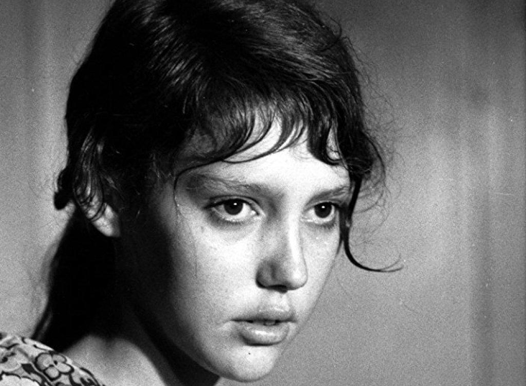 Anne Wiazemsky in "Au hasard Balthazar" (1966). Die Ex-Frau des Schweizer Regisseurs Jean-Luc Godard ist mit 70 Jahren gestorben. Anne Wiazemsky in "Au hasard Balthazar" (1966). Die Ex-Frau des Schweizer Regisseurs Jean-Luc Godard ist mit 70 Jahren gestorben.