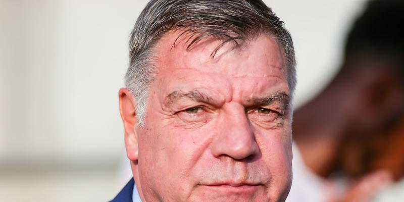 Englands Nationaltrainer Sam Allardyce soll Tipps zur Umgehung von Transferregeln gegeben haben