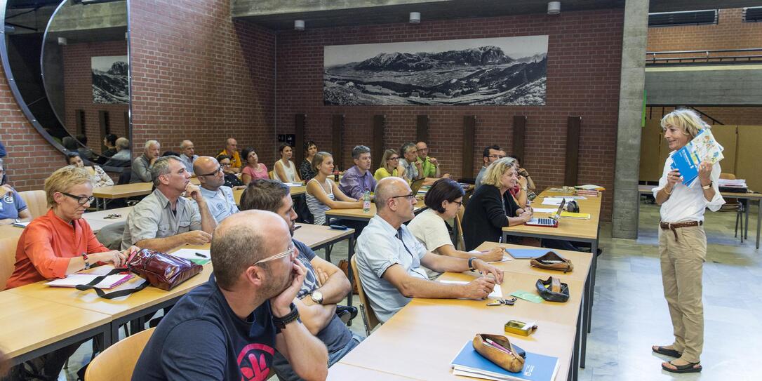 Kinder- und Jugendliteratur im Leseunterricht im Foyer Gymnasium