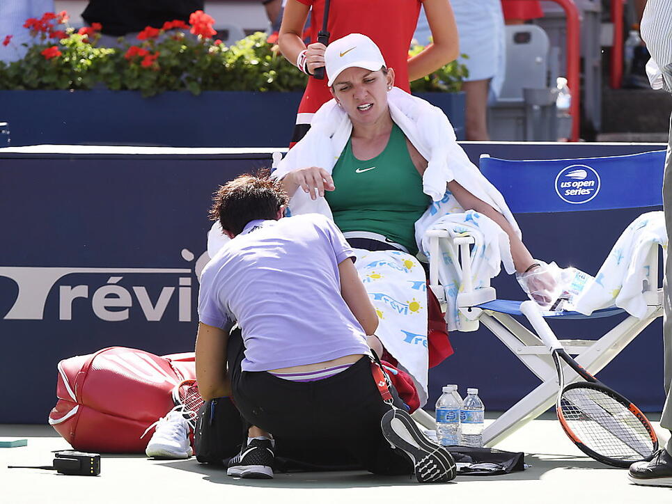 Simona Halep litt bei ihrem zweiten Turniersieg in Montreal - sie musste während des Finals gegen Sloane Stephens sogar behandelt werden