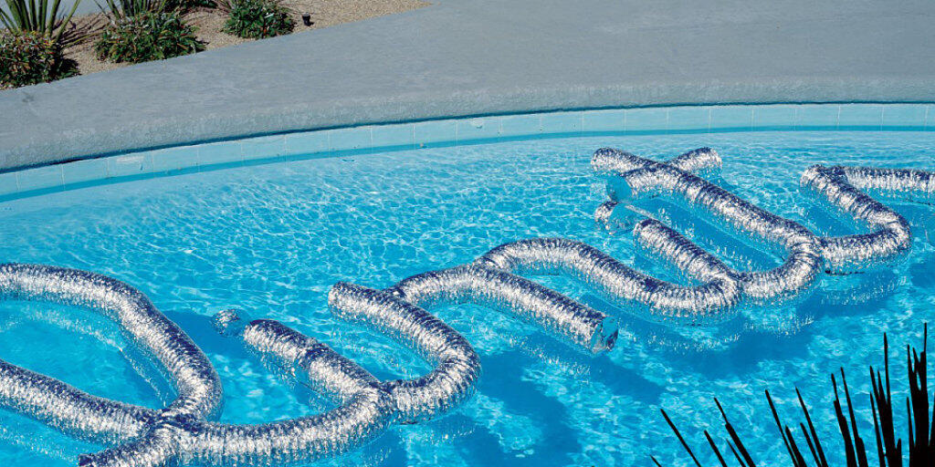 Der Digitaldruck "Trying To Look Good Limits My Life" (2004) ist im Museum für Gestaltung in Zürich in der Ausstellung "Stefan Sagmeister. The Happy Show" zu sehen. Sie dauert vom 28. Oktober 2017 bis 11. März 2018.