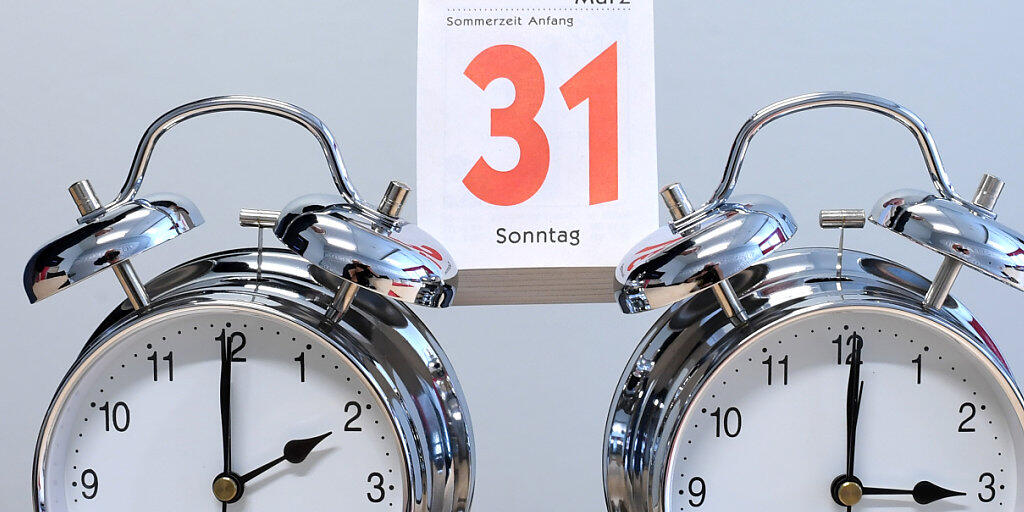 Sommerzeit: In der Nacht auf Sonntag wurden die Uhren um 2.00 Uhr um eine Stunde auf 3.00 Uhr vorgestellt. (Symbolbild)