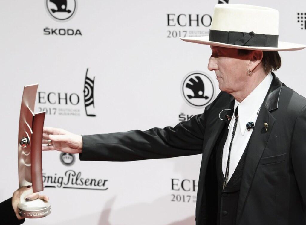 Nein, danke: Marius Müller-Westernhagen gibt noch der Echo-Debatte seine Echo-Trophäen zurück, wie er am Dienstag verkündete. (Archivbild) Nein, danke: Marius Müller-Westernhagen gibt noch der Echo-Debatte seine Echo-Trophäen zurück, wie er am Dienstag verkündete. (Archivbild)