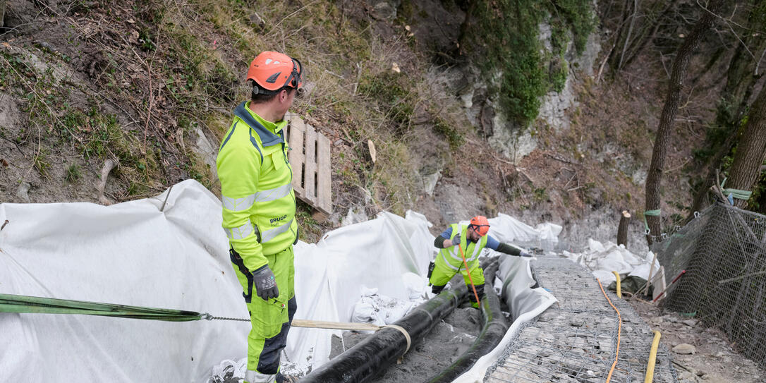 Installation der Fernwärme auf Schloss Vaduz