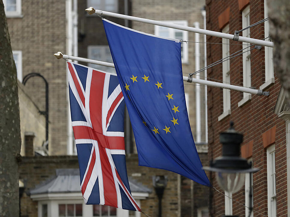 Die Austrittsverhandlungen zwischen Grossbritannien und der Europäischen Union verlaufen harzig. Mehrere Punkte sind umstritten. Darunter auch die Schlussrechnung, die die Briten beim Austritt Ende März 2019 begleichen sollen. (Symbolbild)