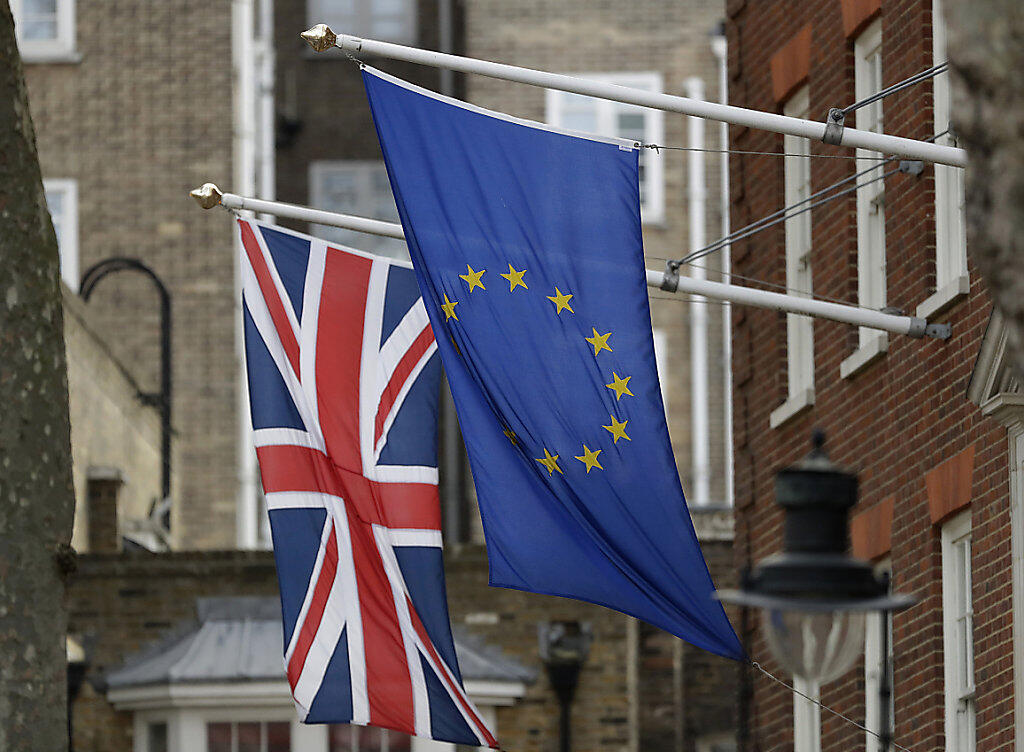 Die Austrittsverhandlungen zwischen Grossbritannien und der Europäischen Union verlaufen harzig. Mehrere Punkte sind umstritten. Darunter auch die Schlussrechnung, die die Briten beim Austritt Ende März 2019 begleichen sollen. (Symbolbild) Die Austrittsverhandlungen zwischen Grossbritannien und der Europäischen Union verlaufen harzig. Mehrere Punkte sind umstritten. Darunter auch die Schlussrechnung, die die Briten beim Austritt Ende März 2019 begleichen sollen. (Symbolbild)