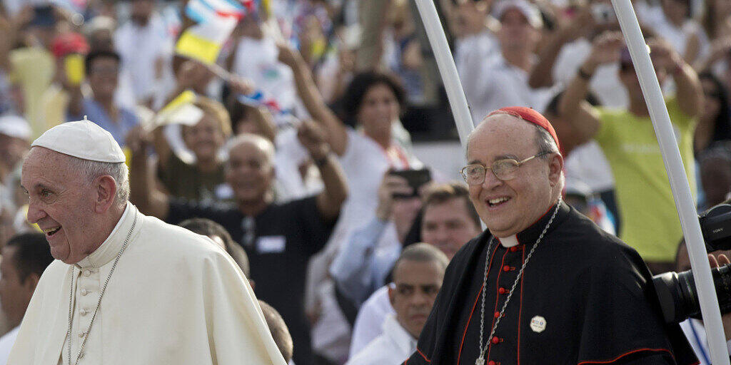 Der kubanische Kardinal Jaime Ortega (rechts), hier gemeinsam mit Papst Franziskus anlässlich dessen Besuches im September 2015 in Havanna, ist im Alter von 82 Jahren gestorben. (Archivbild) Der kubanische Kardinal Jaime Ortega (rechts), hier gemeinsam mit Papst Franziskus anlässlich dessen Besuches im September 2015 in Havanna, ist im Alter von 82 Jahren gestorben. (Archivbild)