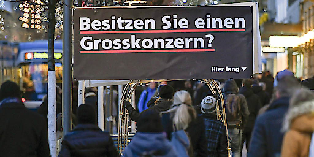 Gegen die Unternehmenssteuerreform III hat die Linke das Referendum ergriffen, weil sie hohe Steuerausfälle befürchtet. Gemäss zwei neuer Umfragen dürfte die Abstimmung knapp ausfallen. (Archivbild) Gegen die Unternehmenssteuerreform III hat die Linke das Referendum ergriffen, weil sie hohe Steuerausfälle befürchtet. Gemäss zwei neuer Umfragen dürfte die Abstimmung knapp ausfallen. (Archivbild)