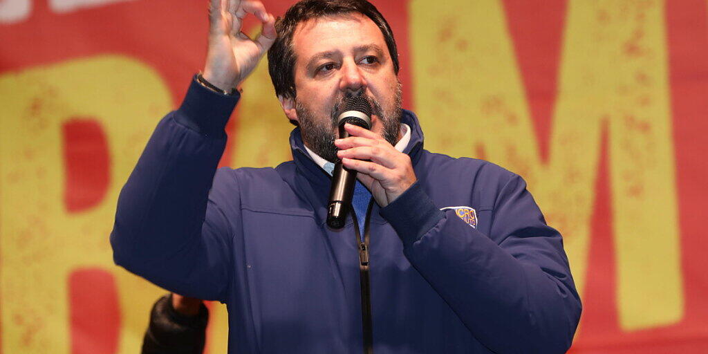 Bei der wichtigen Regionalwahl in der norditalienischen Region Emilia Romagna liegen die Sozialdemokraten (PD) nach ersten Prognosen vor der rechten Lega von Oppositionschef Matteo Salvini. (Archivbild)