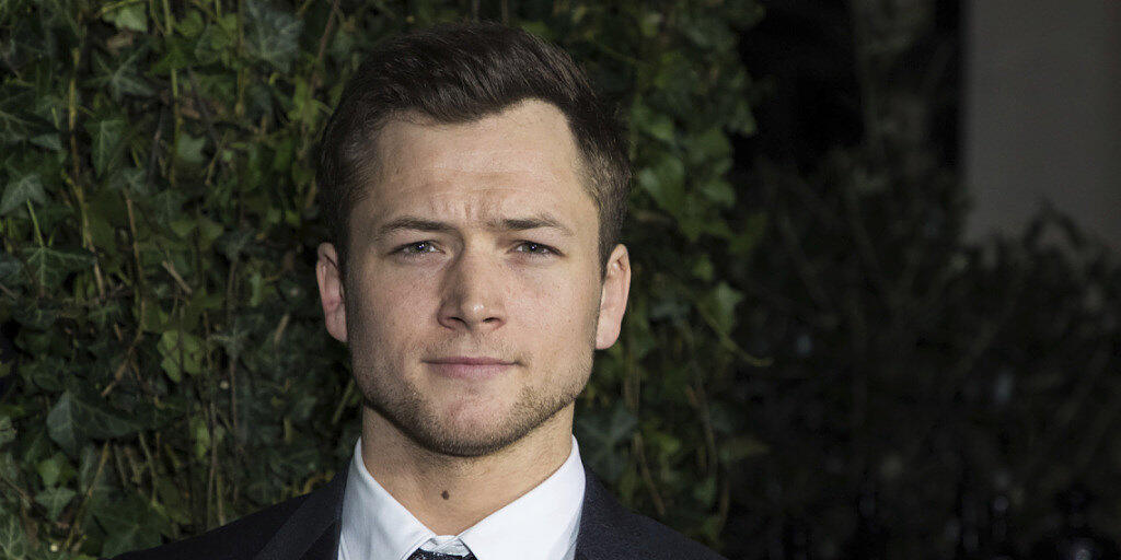 Der Brite Taron Egerton wird in einem Film die Rolle von Elton John spielen. (Archivbild)