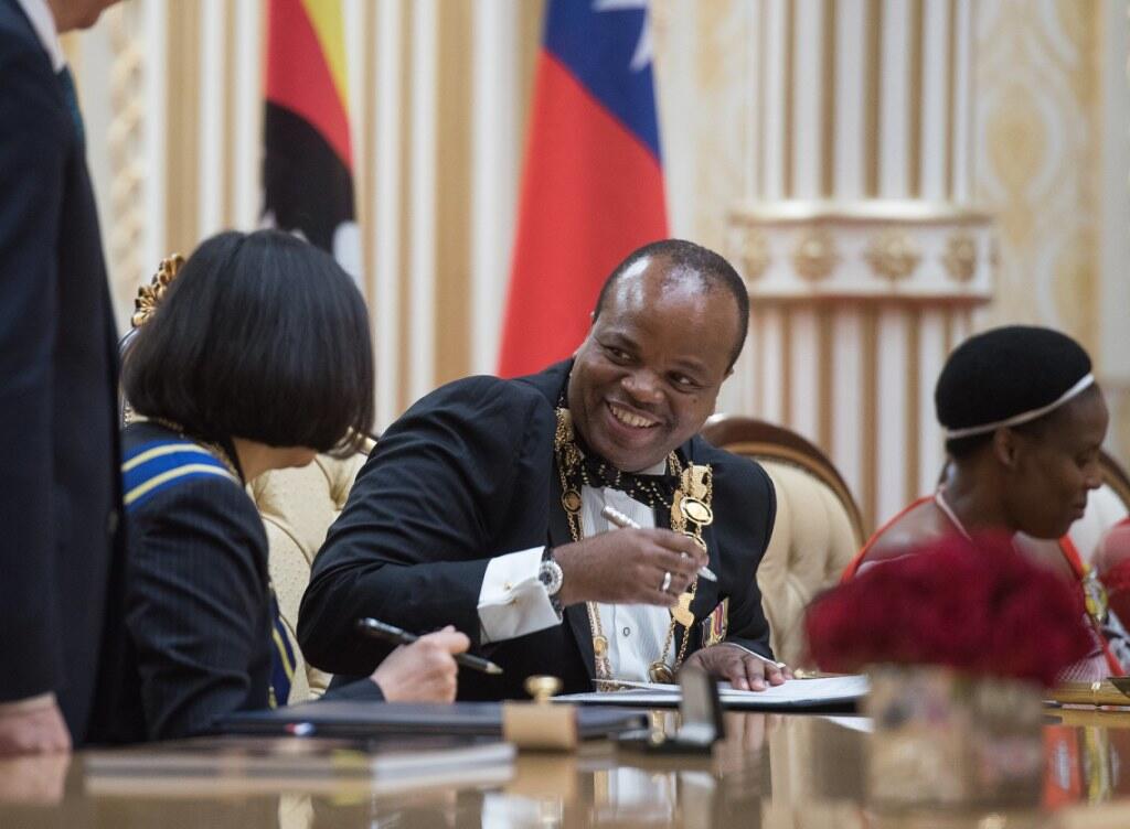 Mit der Umbenennung des Landes will König Mswati III. letzte Verbindungen zur kolonialen Vergangenheit Swasilands kappen. Mit der Umbenennung des Landes will König Mswati III. letzte Verbindungen zur kolonialen Vergangenheit Swasilands kappen.
